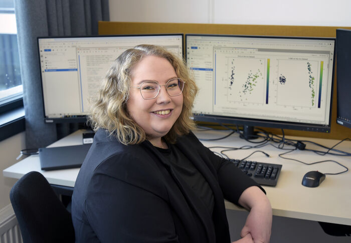 Rebekka Olsson Omlandsseter kom i mars i år inn på den norske NORA-listen over de 100 fremste KI-kvinnene i landet for andre gang. Hun har utviklet en algoritme som viser at det er mulig å redusere antall utregninger med 40 prosent, noe som effektiviserer dataprosessering betydelig.