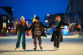 Kristiansand is not just a summer town. There are many fun activities to take part in during the winter months, such as ice skating in the ice skating rink in the city centre.