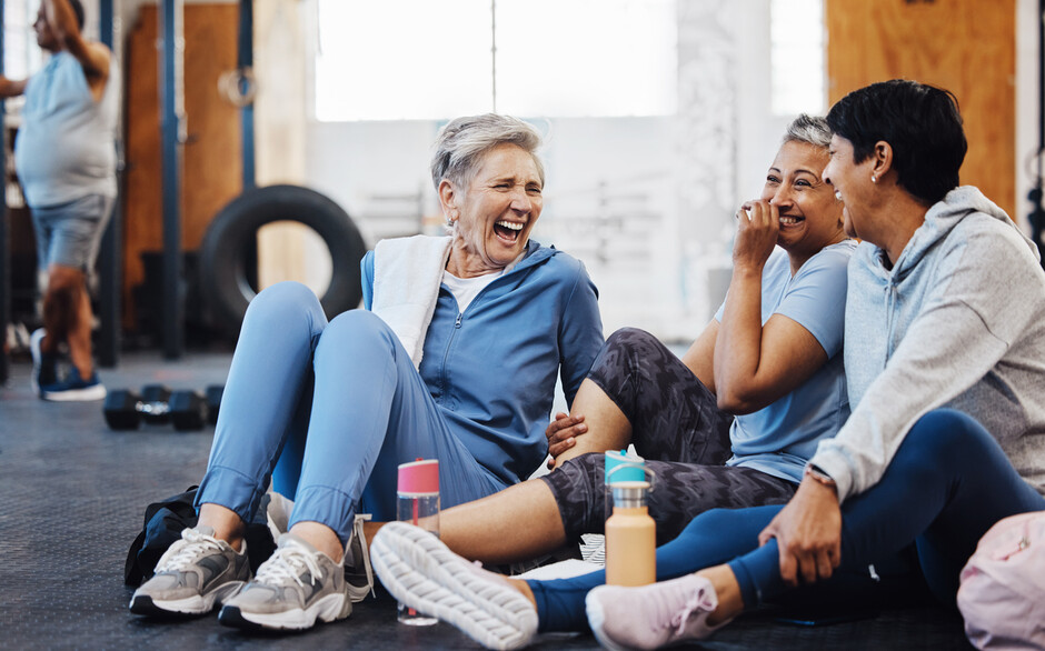 Older adults together in a training studio